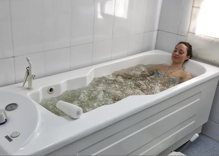 מלון Balneario De 2*